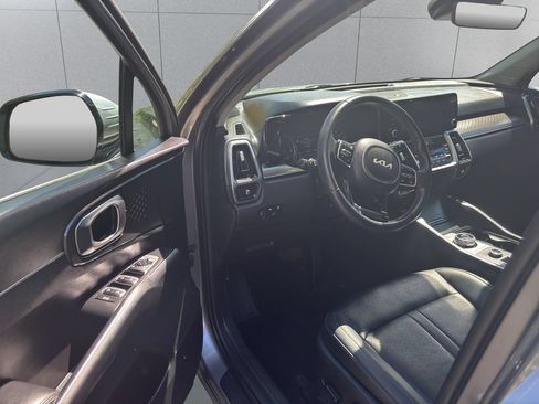 Used 2023 Kia Sorento EX AWD/4WD image 31