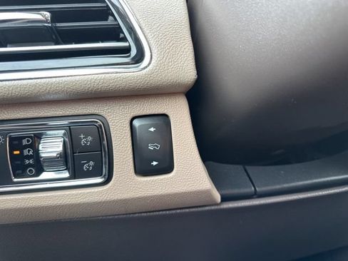 Used 2022 Lincoln Navigator Reserve AWD/4WD image 49