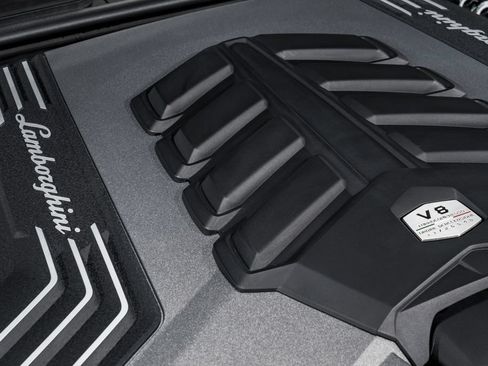 Used 2022 Lamborghini Urus AWD/4WD image 48