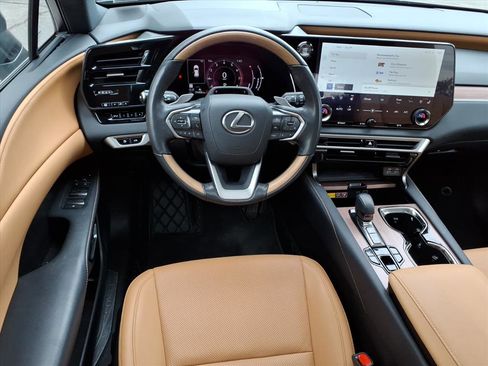 Used 2024 Lexus RX 350 Premium w/ Convenience Package image 7