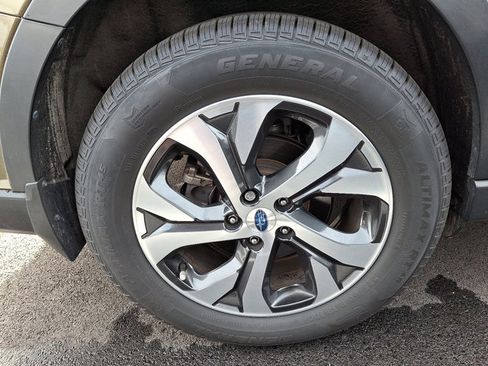 Used 2020 Subaru Outback Limited w/ Popular Package #2 AWD/4WD image 7