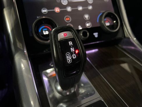 Used 2019 Land Rover Range Rover Sport HSE image 42