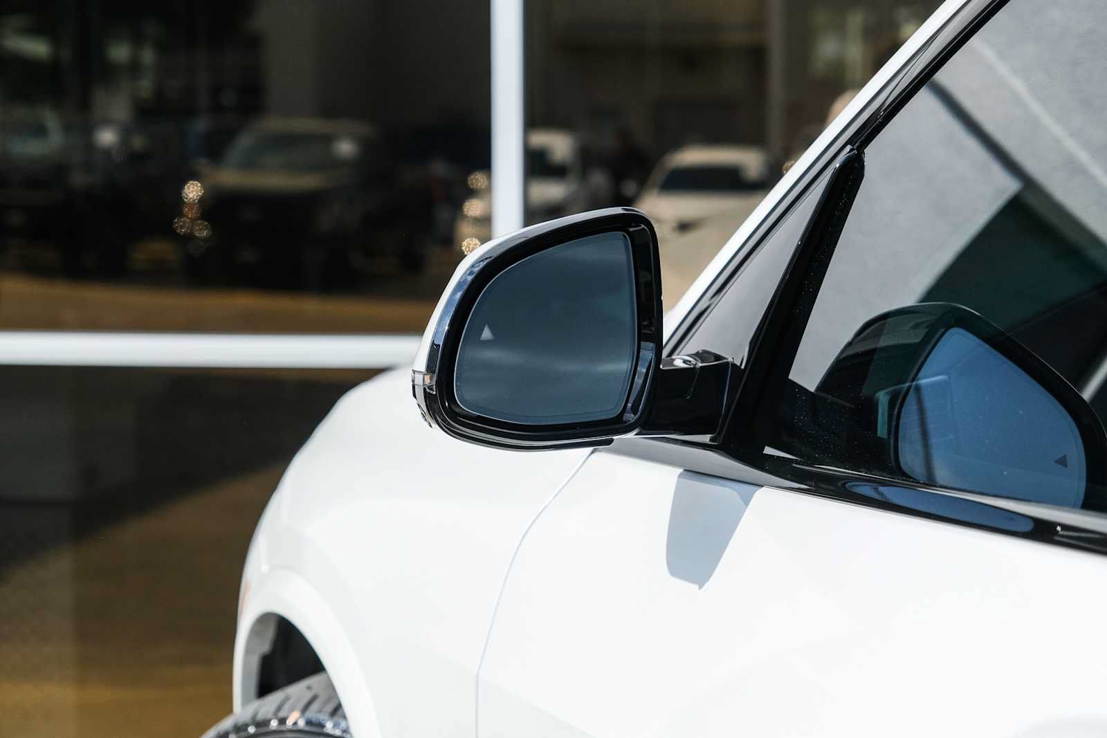 Used 2019 BMW X5 xDrive40i w/ M Sport Package AWD/4WD image 17