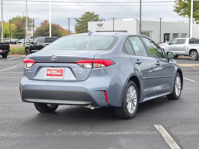 Used 2025 Toyota Corolla LE w/ LE Premium Package FWD image 6