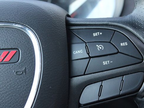 Used 2018 Dodge Charger SXT Plus w/ Blacktop Package image 17