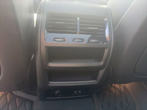 Used 2024 BMW X5 xDrive40i w/ M Sport Package AWD/4WD image 28