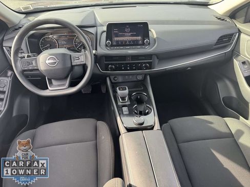 Used 2025 Nissan Rogue S image 16