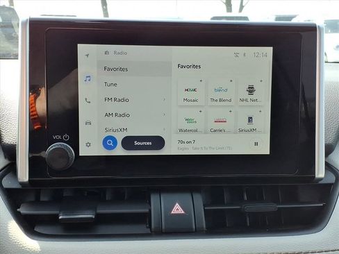 Used 2025 Toyota RAV4 XLE w/ Convenience Package image 16