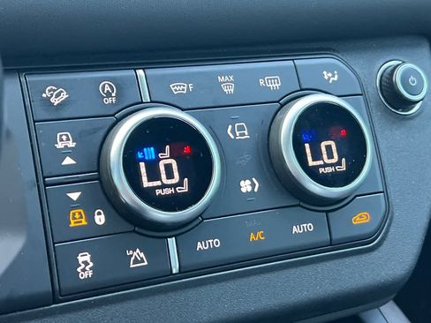 Used 2020 Land Rover Defender 110 X image 23