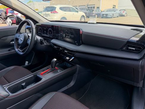 Used 2026 Nissan Kicks SR w/ Illumination Package AWD/4WD image 10