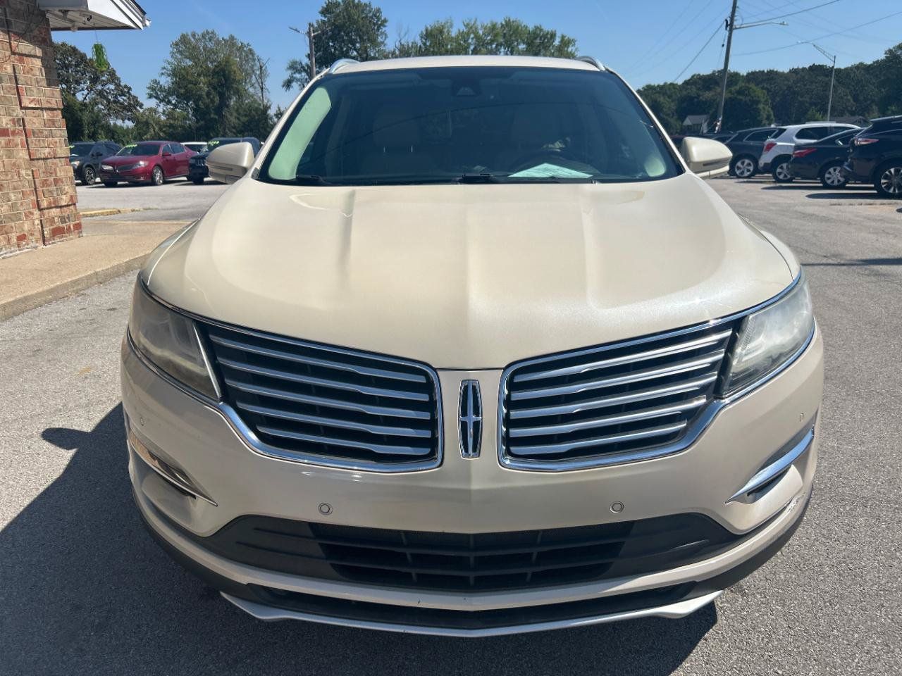 Used 2018 Lincoln MKC Reserve FWD image 2
