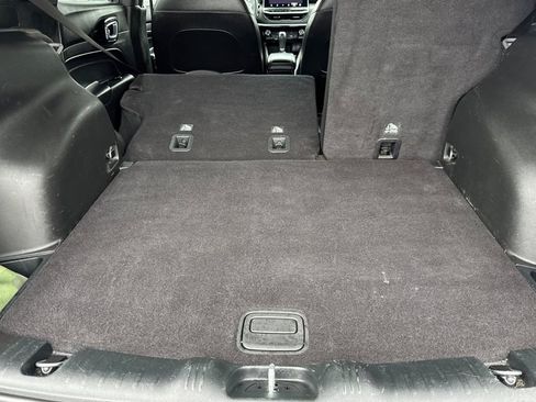 Used 2024 Jeep Compass Trailhawk AWD/4WD image 15