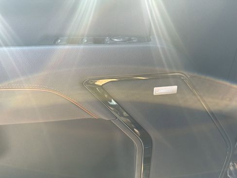 Used 2025 GMC Sierra 2500 AT4 w/ AT4 Premium Plus Package image 15