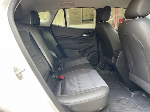 Used 2024 Chevrolet Trax LT w/ Driver Confidence Package FWD image 23
