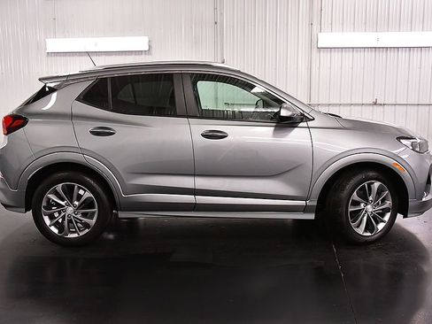 Used 2023 Buick Encore GX Select w/ Sport Touring Package FWD image 8
