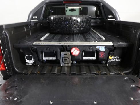 Used 2018 Chevrolet Colorado ZR2 w/ ZR2 Midnight Special Edition image 8