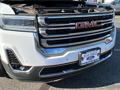 Used 2023 GMC Acadia SLT image 11