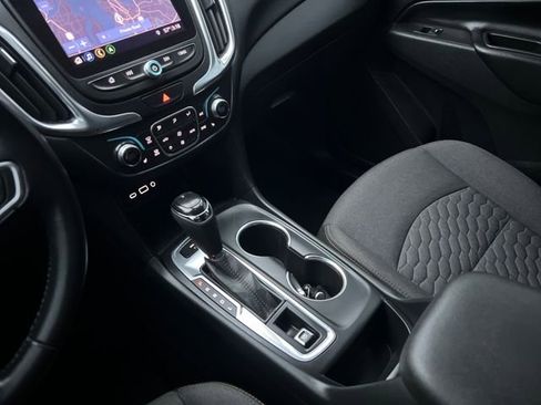 Used 2021 Chevrolet Equinox LT image 28