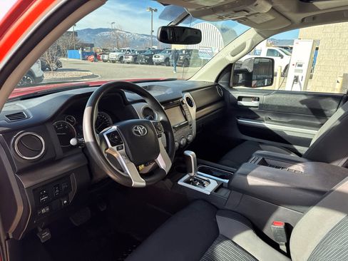 Used 2016 Toyota Tundra SR5 image 12