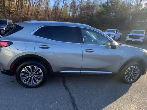 Used 2025 Buick Envision Preferred image 10