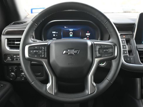 Used 2024 Chevrolet Tahoe Z71 w/ Luxury Package image 19