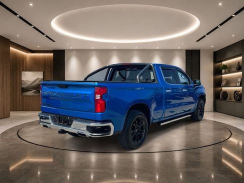 Used 2023 Chevrolet Silverado 1500 LTZ w/ LTZ Premium Package AWD/4WD image 6