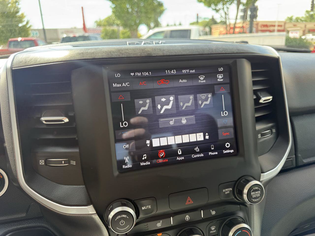 Used 2020 RAM 1500 Big Horn AWD/4WD image 23