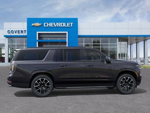 New 2026 Chevrolet Suburban RST w/ Comfort Package AWD/4WD image 5