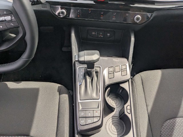 New 2026 Kia Sportage LX w/ LX Convenience Package FWD image 19