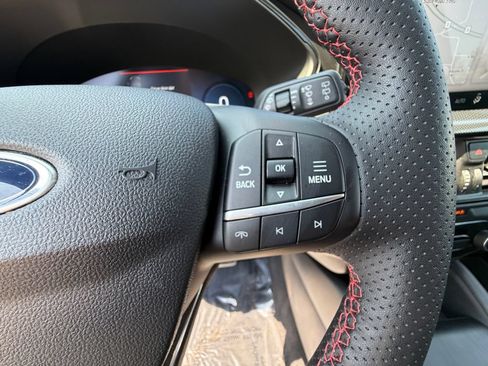 Used 2024 Ford Escape ST-Line Select w/ Tech Pack #2 AWD/4WD image 17