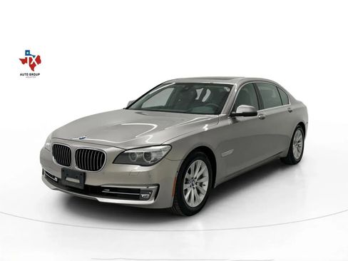 Used 2015 BMW 740Li xDrive image 5
