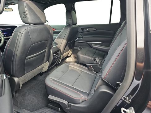 Used 2024 Chevrolet Traverse Z71 AWD/4WD image 14