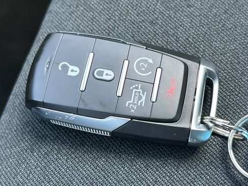 Used 2025 RAM 1500 Big Horn image 34