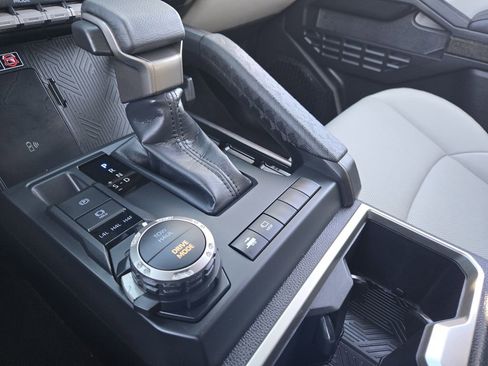 Certified 2025 Toyota Tacoma Limited image 22