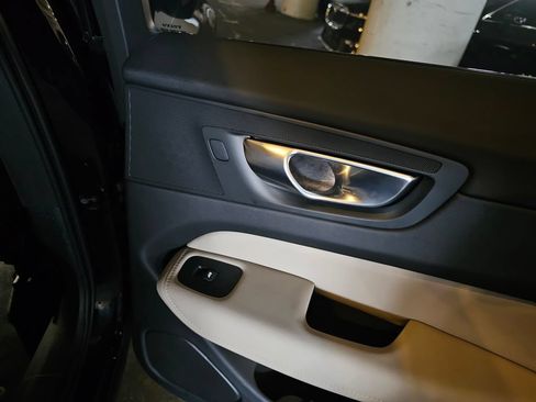 Certified 2026 Volvo XC60 T8 Plus w/ Protection Package Premier AWD/4WD image 10