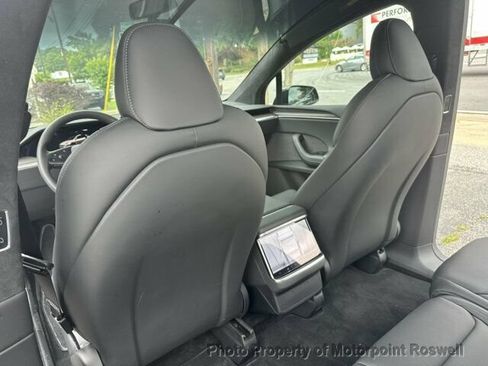 Used 2024 Tesla Model X AWD/4WD image 16