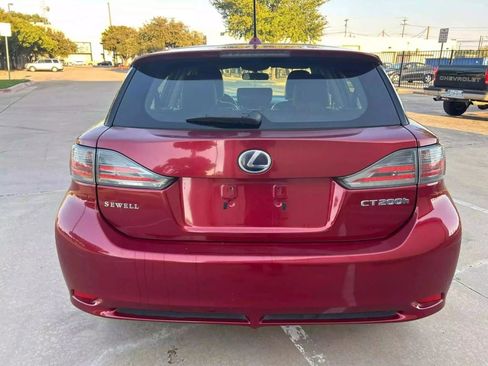 Used 2011 Lexus CT 200h Premium image 12