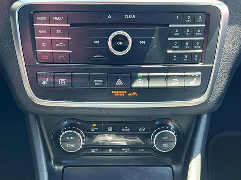 Used 2016 Mercedes-Benz GLA 250 4MATIC image 42