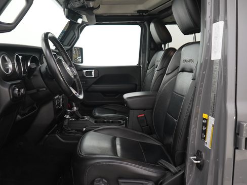 Used 2021 Jeep Wrangler Unlimited Sahara w/ Uconnect 4C Nav & Sound Group AWD/4WD image 23