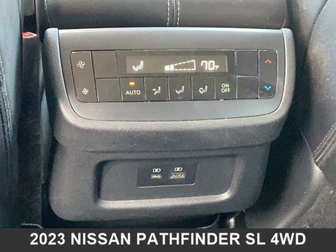 Used 2023 Nissan Pathfinder SL image 15