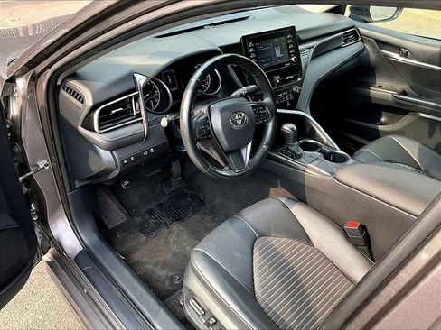 Used 2023 Toyota Camry SE FWD image 8