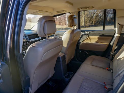 Used 2014 Jeep Compass Latitude image 17