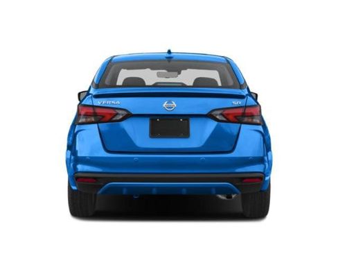 Used 2022 Nissan Versa SR FWD image 8