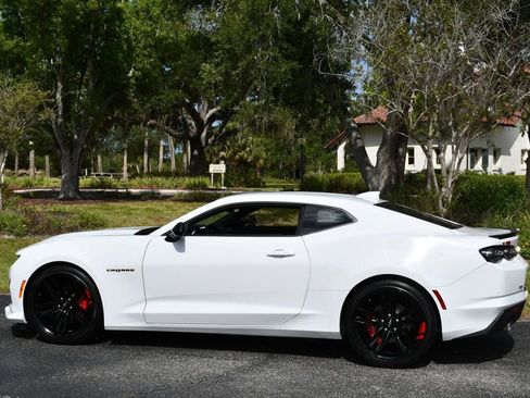 Used 2021 Chevrolet Camaro LT w/ Redline Edition RWD image 4