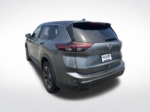 Used 2025 Nissan Rogue SV FWD image 3