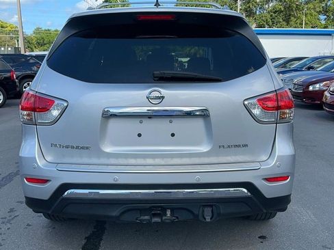 Used 2015 Nissan Pathfinder Platinum FWD image 10