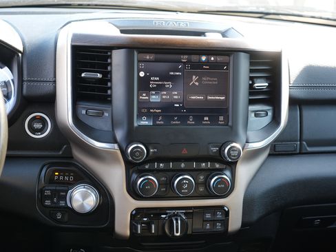 Used 2022 RAM 1500 Laramie AWD/4WD image 22