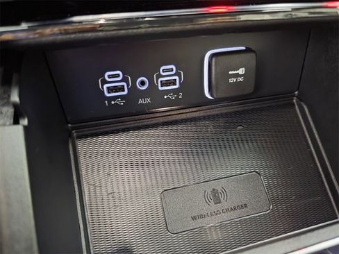 Certified 2023 Jeep Grand Cherokee Limited w/ Luxury Tech Group II image 26