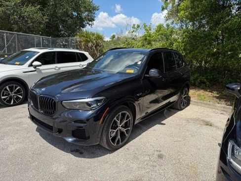 Used 2023 BMW X5 xDrive45e w/ M Sport Package AWD/4WD image 6