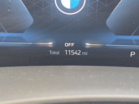 Used 2024 BMW X7 xDrive40i w/ Executive Package image 24